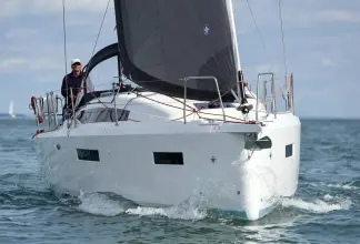 Thumbnail von Jeanneau Sun Odyssey 380