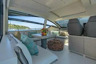 Thumbnail von Pershing 62 SILVER MISSILE