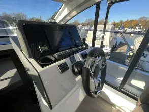 Thumbnail von Sealine C335 Low hours