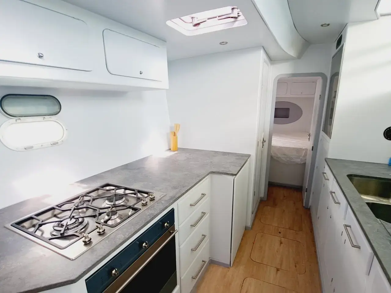 Thumbnail von Lagoon 570 FLAMENCO