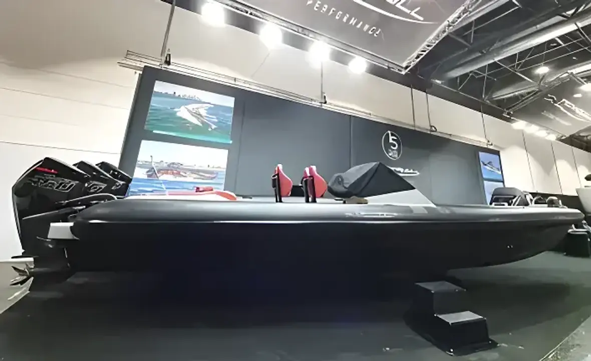 Technohull 38 Grand Sport