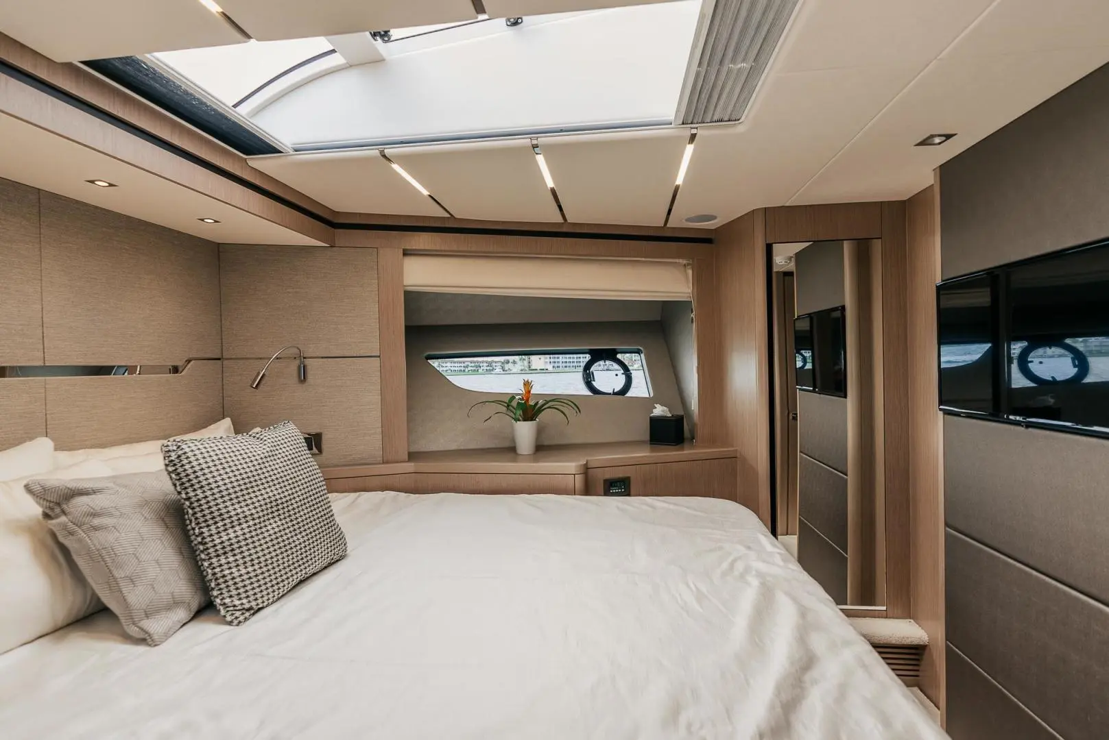 Thumbnail von Sunseeker Predator 68 GRAVITAS