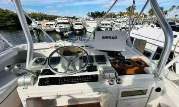 Thumbnail von Luhrs 40 Convertible Lolita