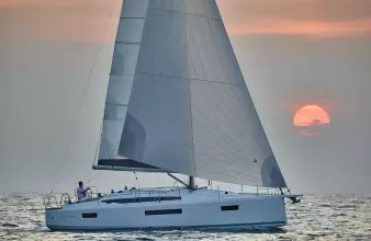 Thumbnail von Jeanneau Sun Odyssey 410