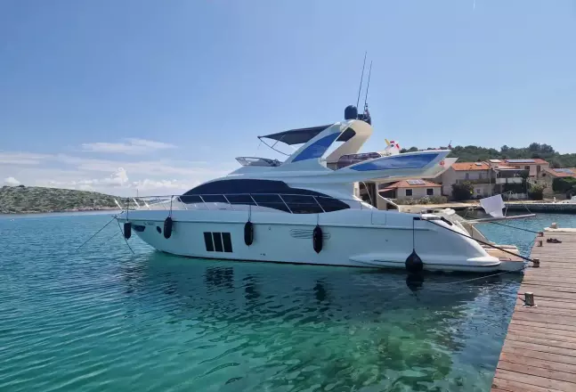 Azimut 60