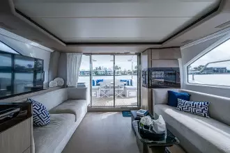 Thumbnail von Azimut 66