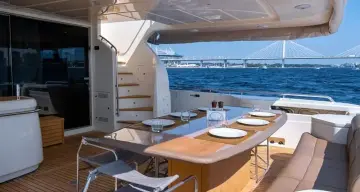 Thumbnail von Ferretti Yachts 870