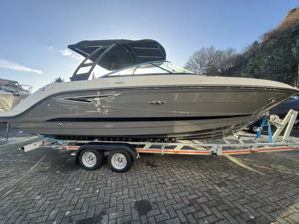 Sea Ray SLX 250