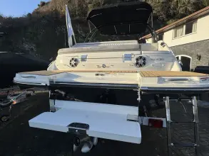 Thumbnail von Sea Ray SLX 250