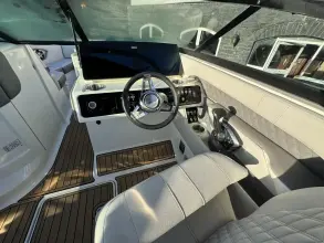 Thumbnail von Sea Ray SLX 250