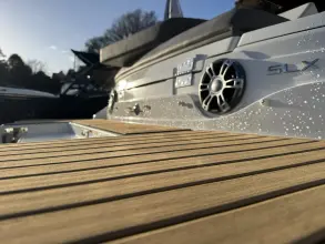 Thumbnail von Sea Ray SLX 250