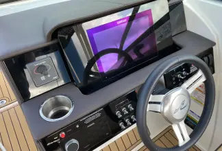 Thumbnail von Sea Ray SDX 270