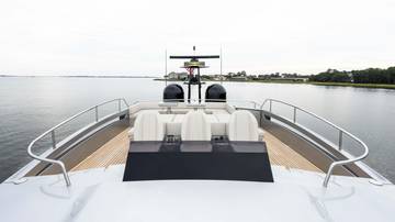 Thumbnail von Pershing 92