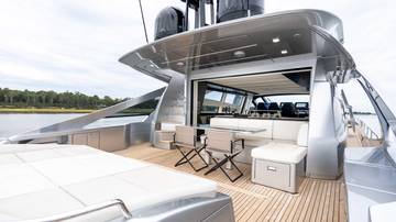 Thumbnail von Pershing 92