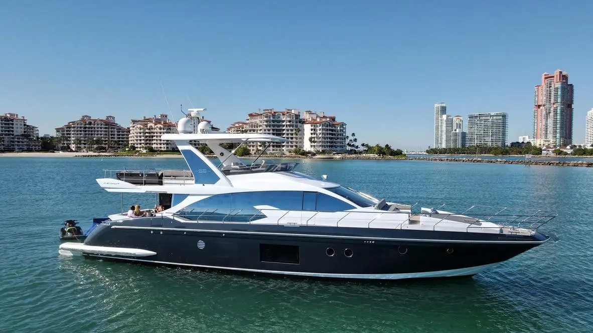Azimut 66