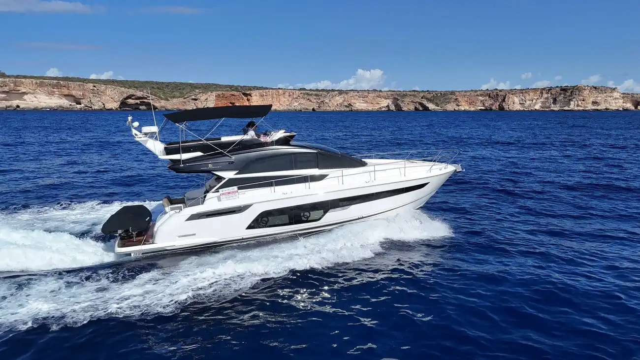 Thumbnail von Fairline Squadron 50