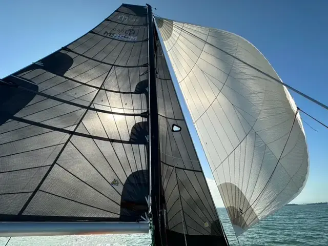 Thumbnail von Corsair 880