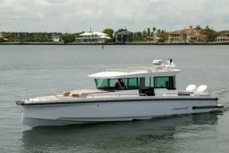 Thumbnail von Axopar 37 XC Cross Cabin