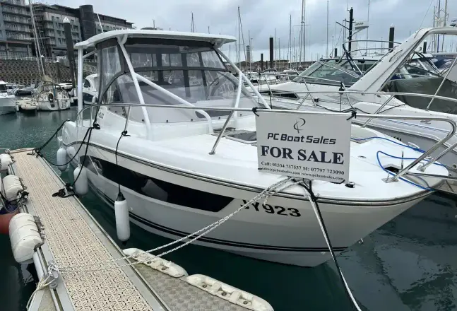 Jeanneau Cap Camarat 9.0 WA