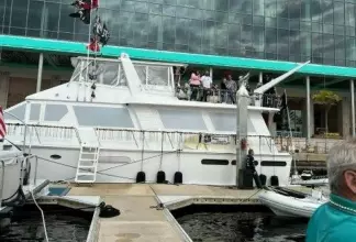 Thumbnail von Viking 63 Motor Yacht The Jobsite