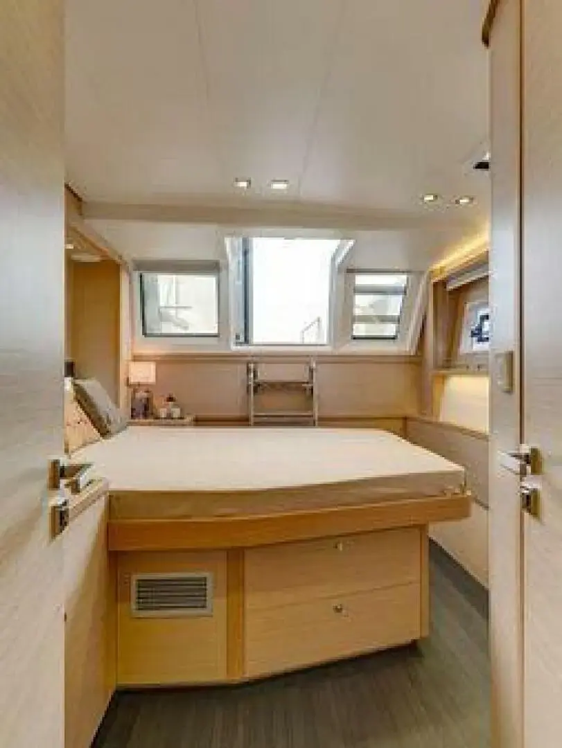 Thumbnail von Lagoon 620