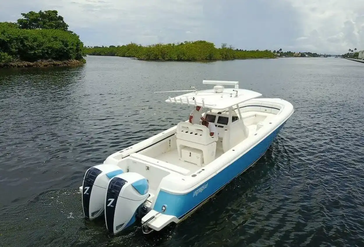 Thumbnail von Intrepid 375 CC