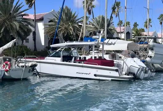 Axopar 37 Sun Top Axopar Suntop