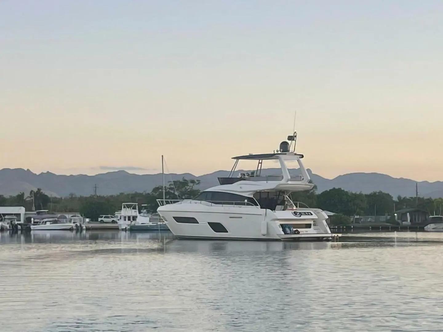 Ferretti Yachts 550