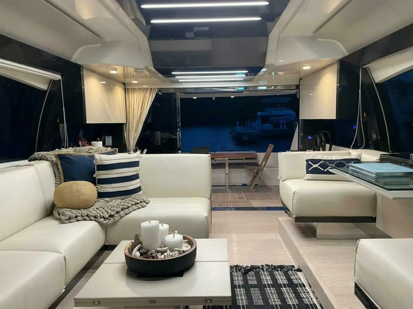 Thumbnail von Ferretti Yachts 550