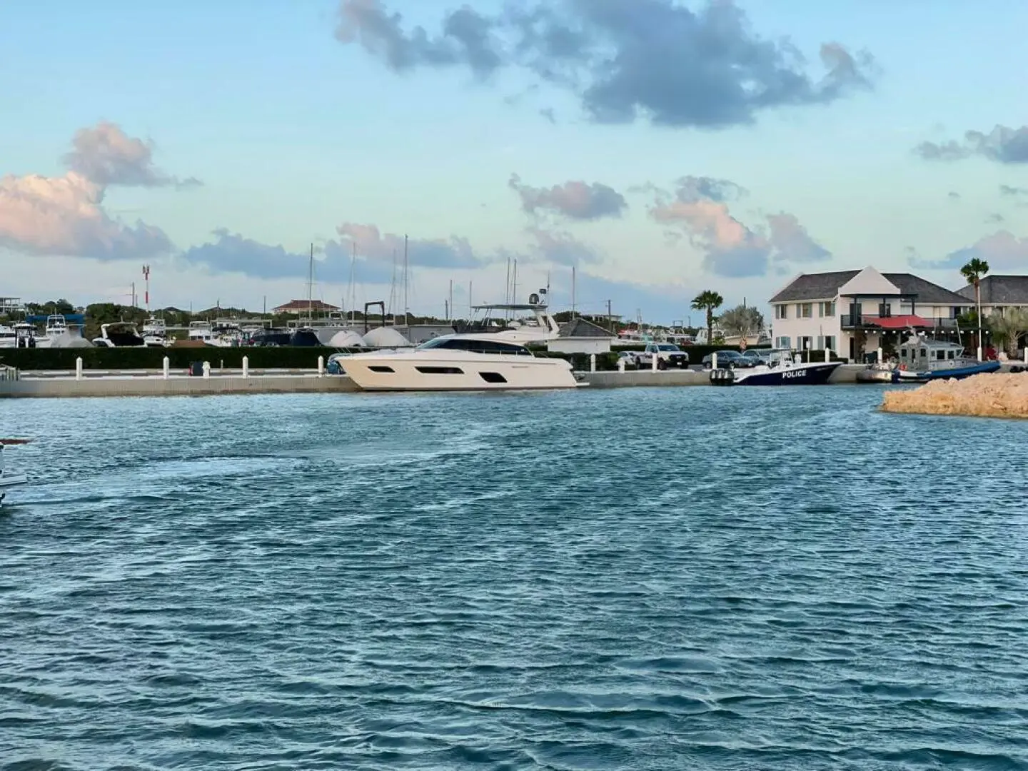 Thumbnail von Ferretti Yachts 550