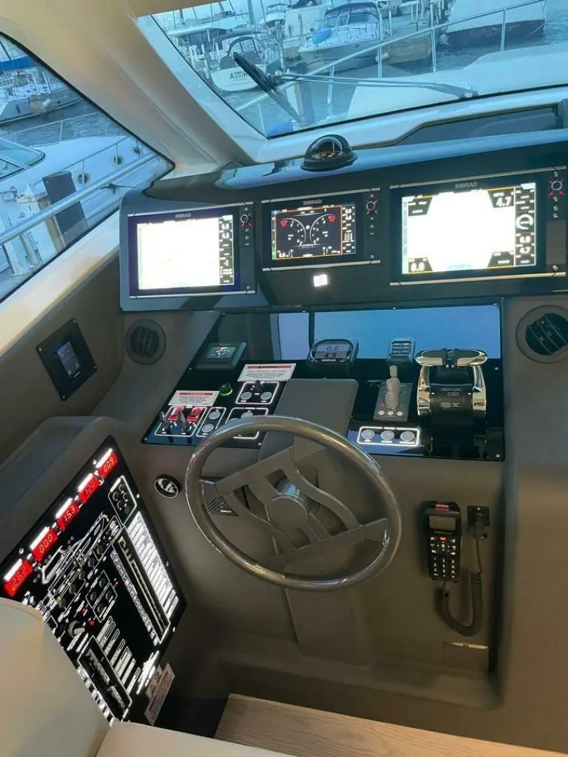 Thumbnail von Ferretti Yachts 550