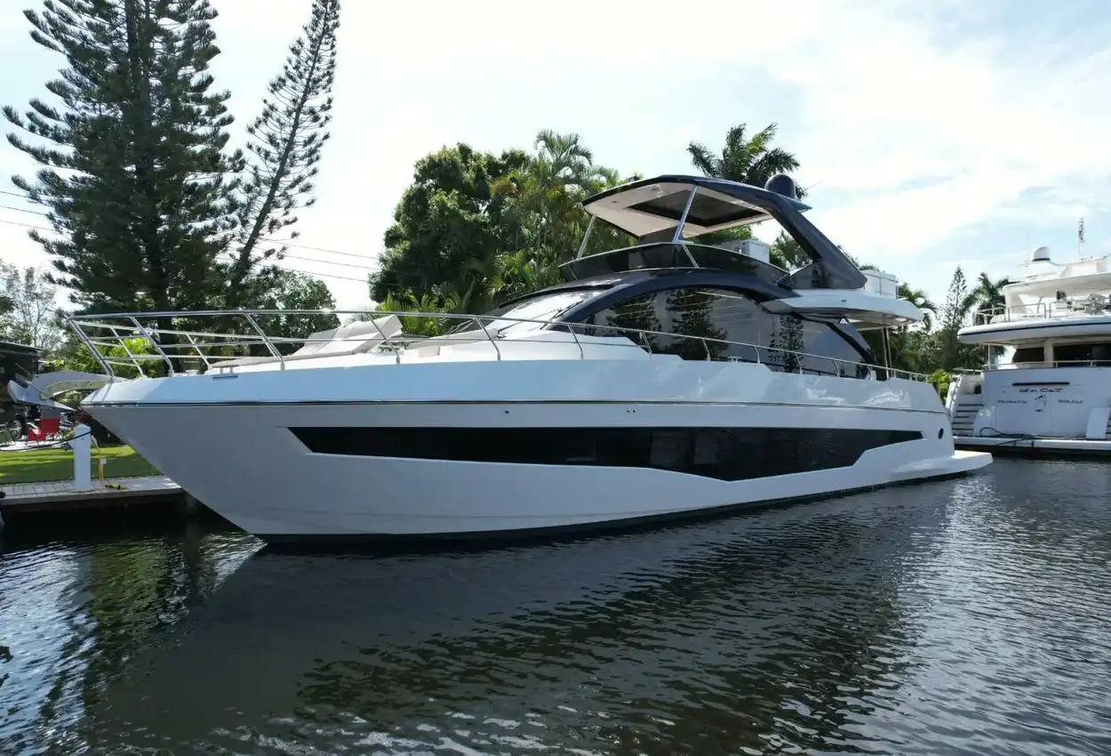 Thumbnail von Astondoa 66 Flybridge