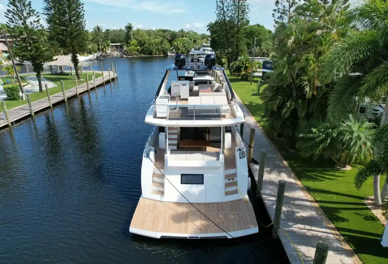 Thumbnail von Astondoa 66 Flybridge