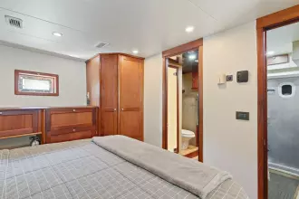 Thumbnail von Northern Marine 5700 Expedition Raven