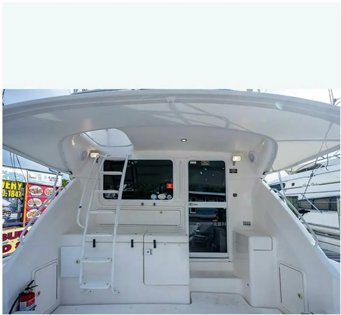 Thumbnail von Riviera 42 Flybridge