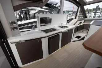 Thumbnail von Galeon 425 HTS