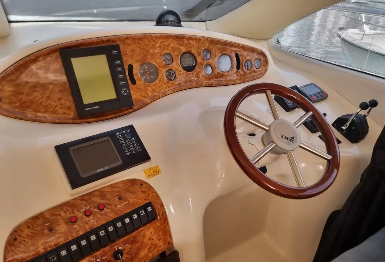 Thumbnail von Azimut 39