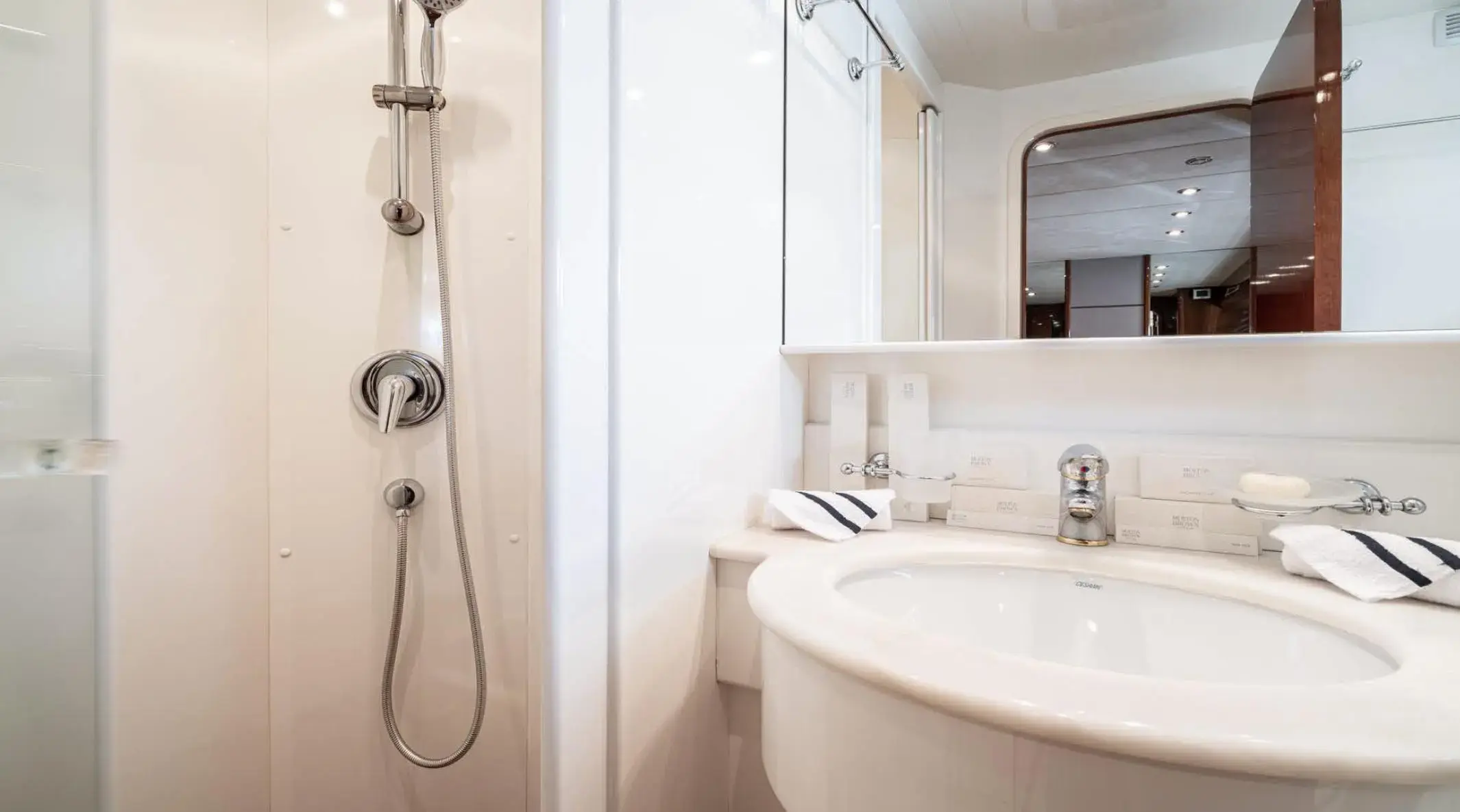 Thumbnail von Falcon 86 1660