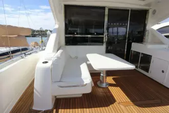 Thumbnail von Riviera 6000 Sport Yacht