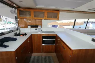 Thumbnail von Riviera 6000 Sport Yacht