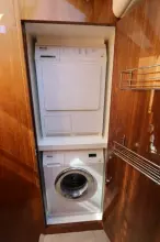 Thumbnail von Riviera 6000 Sport Yacht