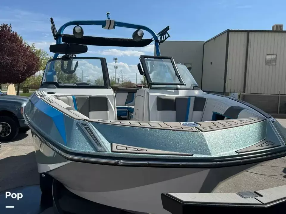 Super Air Nautique G23
