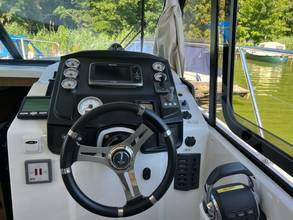 Thumbnail von BENETEAU ANTARES 30/33 FLY