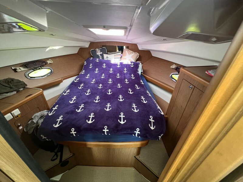 Thumbnail von BENETEAU ANTARES 30/33 FLY