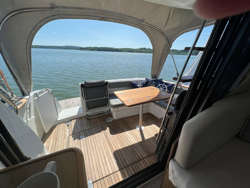 Thumbnail von BENETEAU ANTARES 30/33 FLY