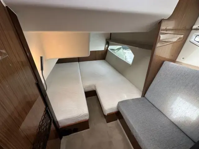 Thumbnail von Sealine C330