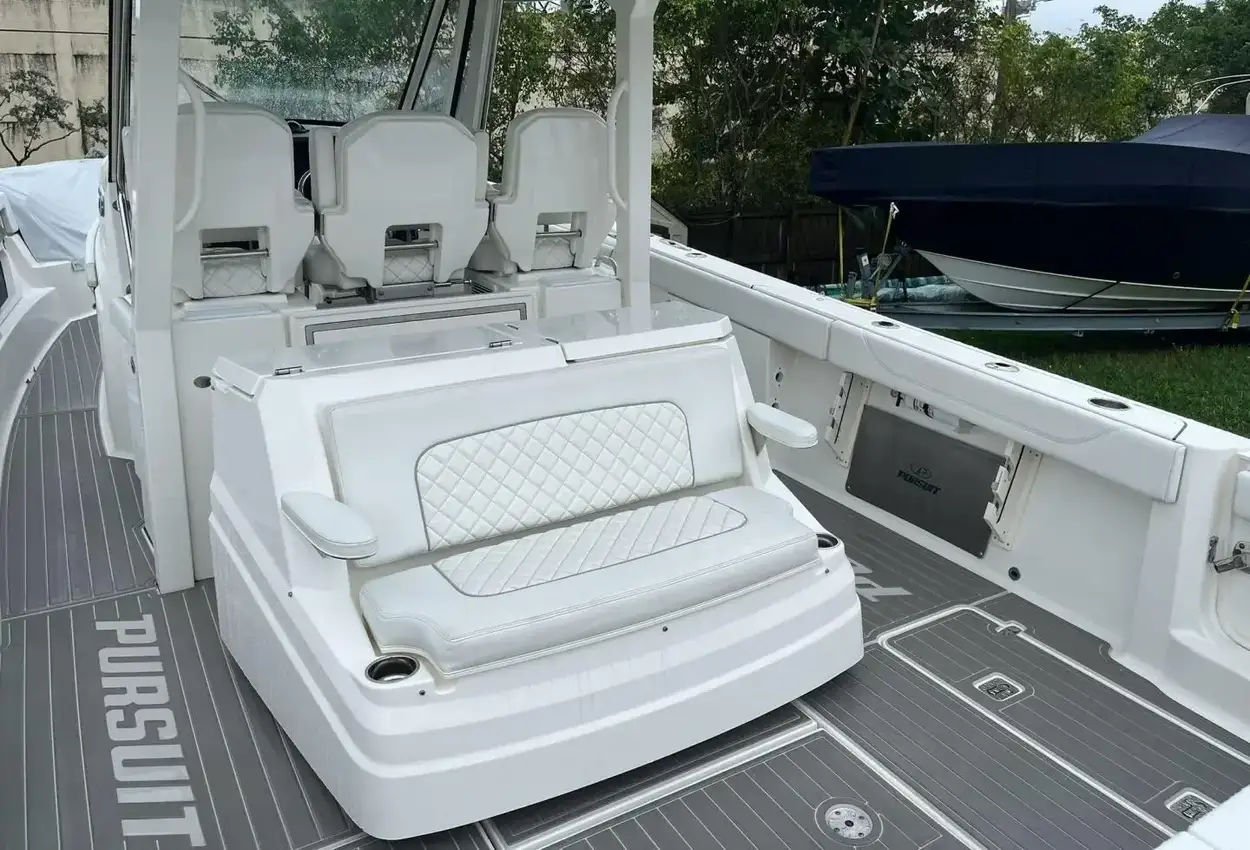 Thumbnail von Pursuit S 378