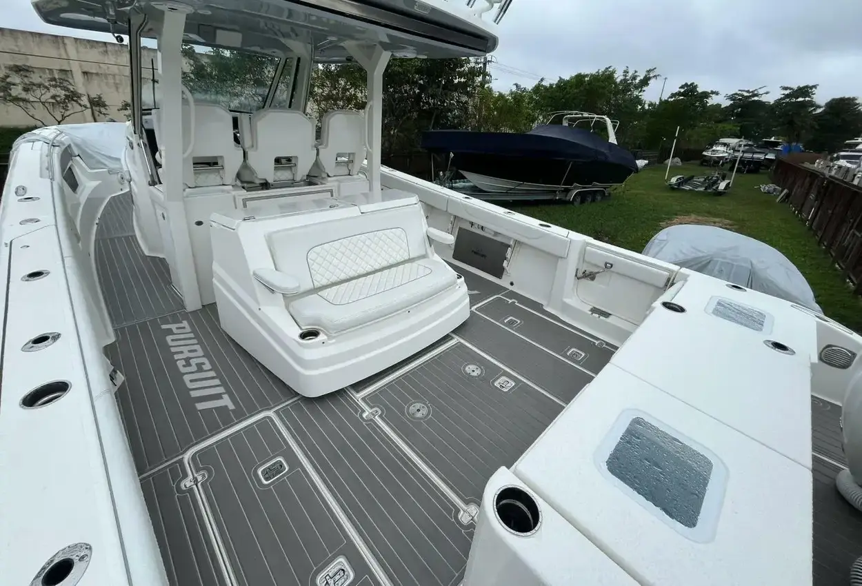 Thumbnail von Pursuit S 378