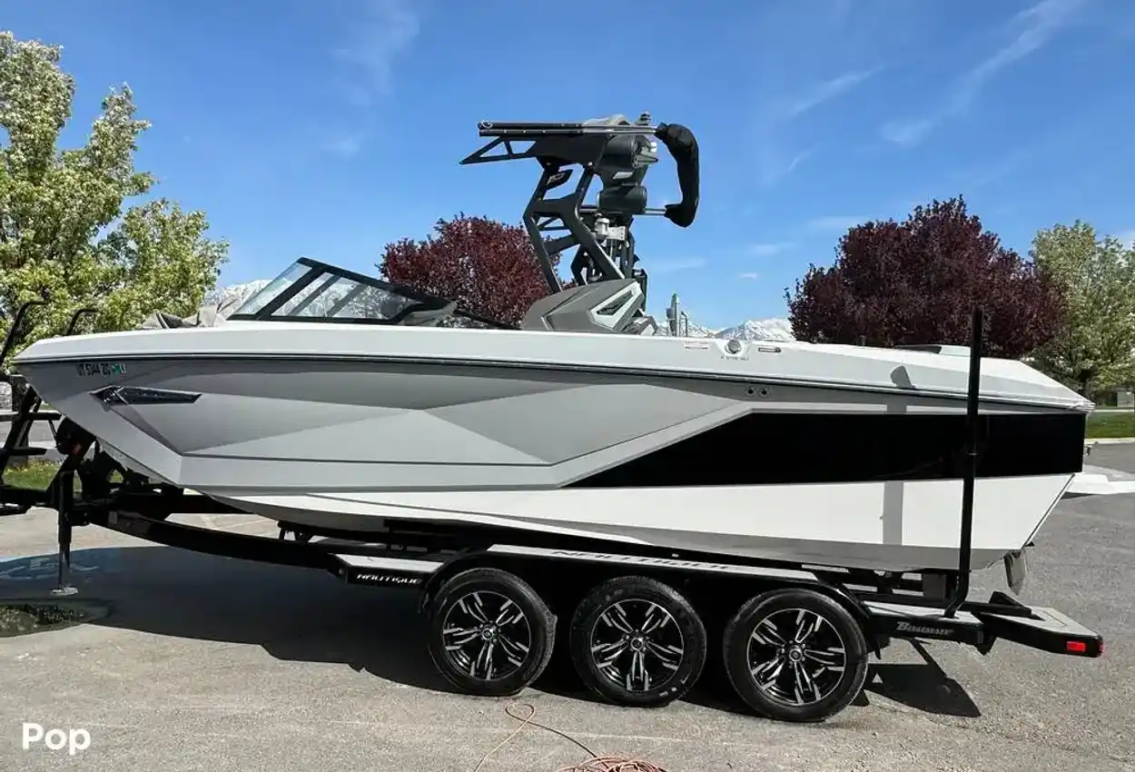 Super Air Nautique G23