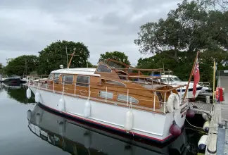 Thumbnail von Bates Starcraft 40 Rajdhani